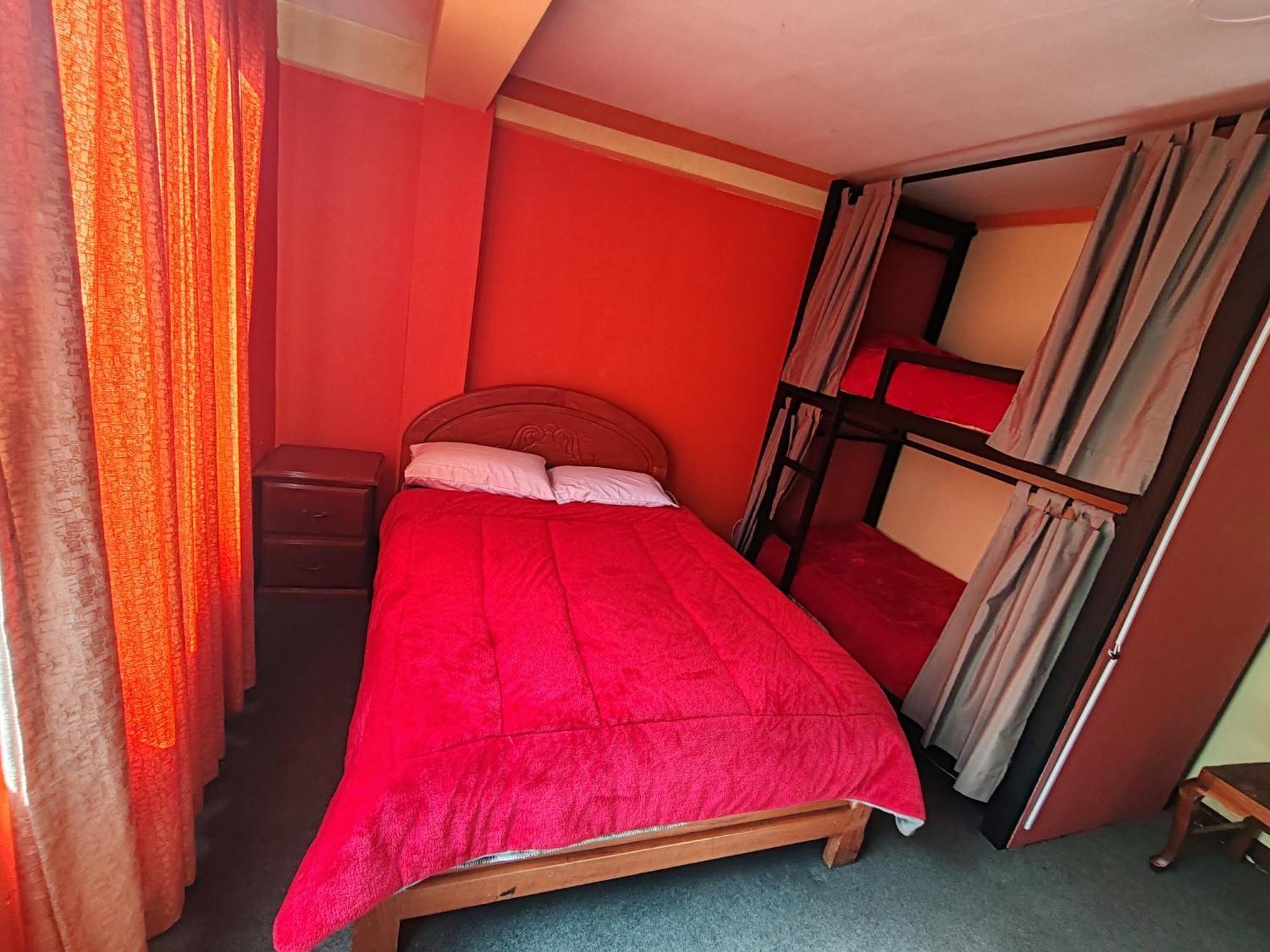 Yati Hostal ラパス エクステリア 写真